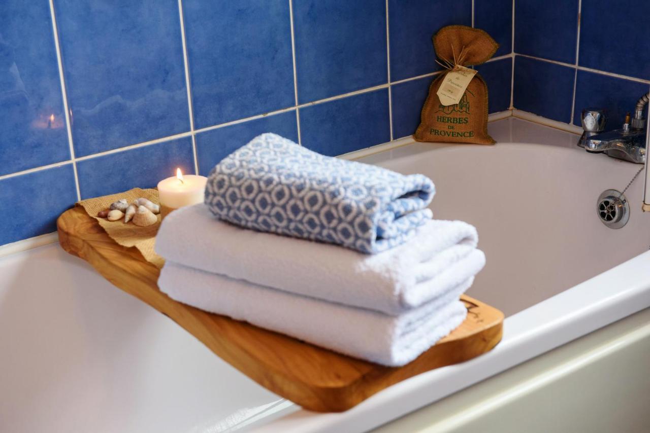 Waterfront Self Catering Houses Carrick on Shannon エクステリア 写真