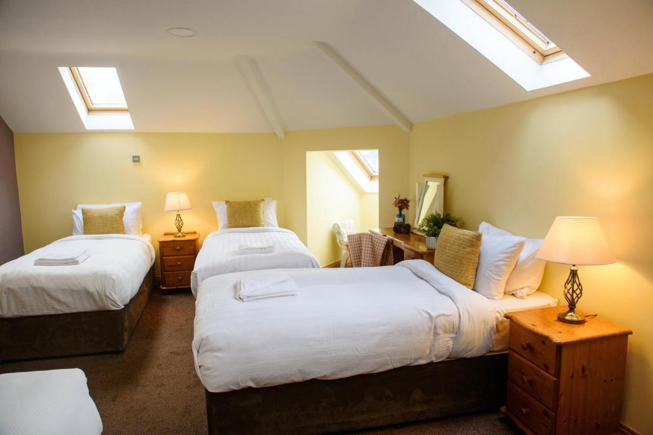 Waterfront Self Catering Houses Carrick on Shannon エクステリア 写真